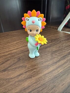 Sonny Angel flower series in blue - open to trade!